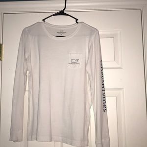 Vineyard vines white long sleeve shirt .